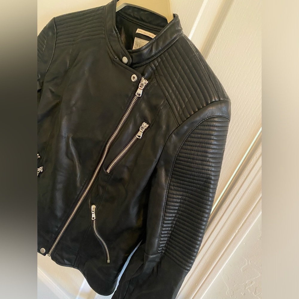 Leather Jacket - Picture 6 of 9